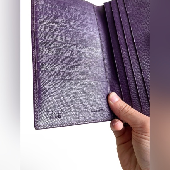 Prada Purple Saffiano Vintage Leather Wallet - Picture 8 of 11